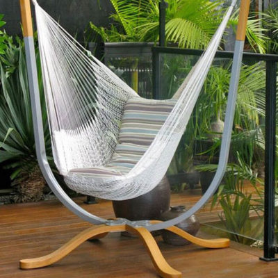 suspended chair img 17 400x400 - Подвесное кресло в интерьере: уютный и стильный элемент мебели